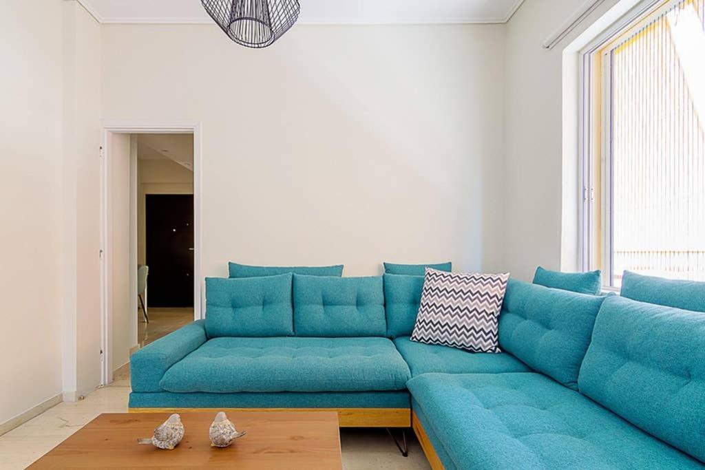 Cozy Flat With 1 Bedroom Next To Metro Station Афины Экстерьер фото